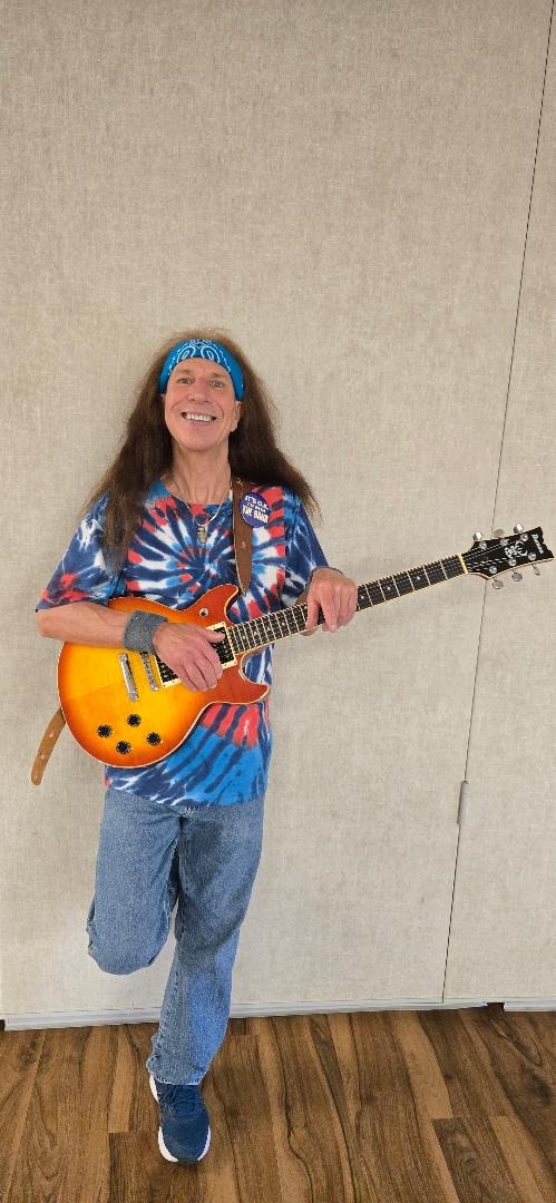 Dave Treen with guitar